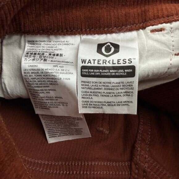 Levi's 70's High Flare Smooth Corduroy Pant In Mahogany Rust Red - Picture 7 of 9